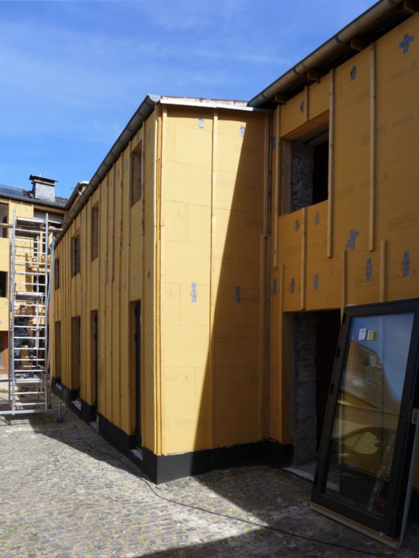 Dämmung der Außenwände mit Holzfasern