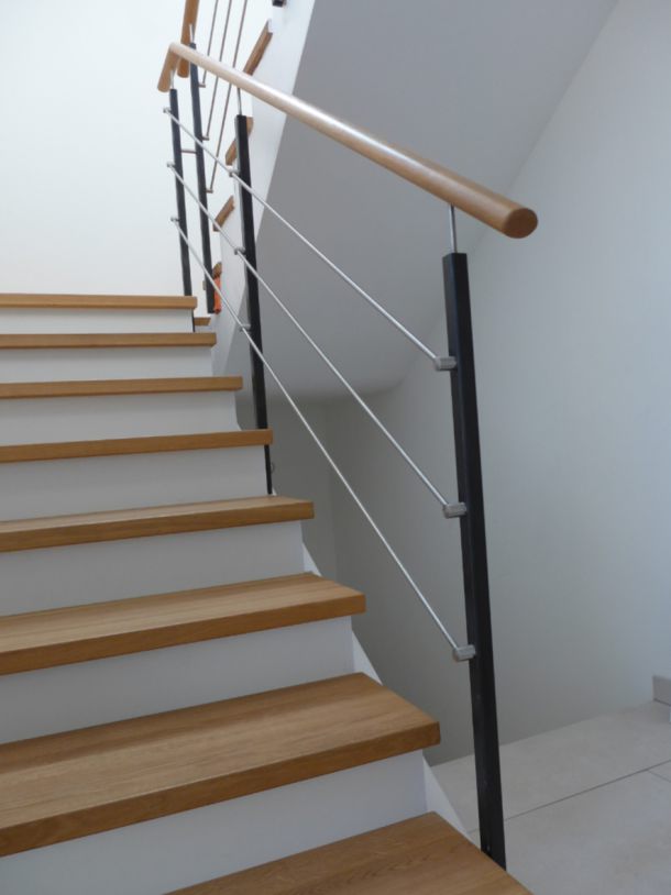 sanierte Treppe