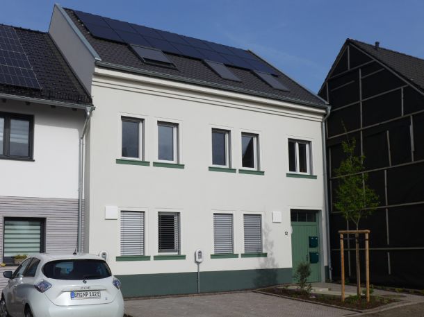 Straßenfassade